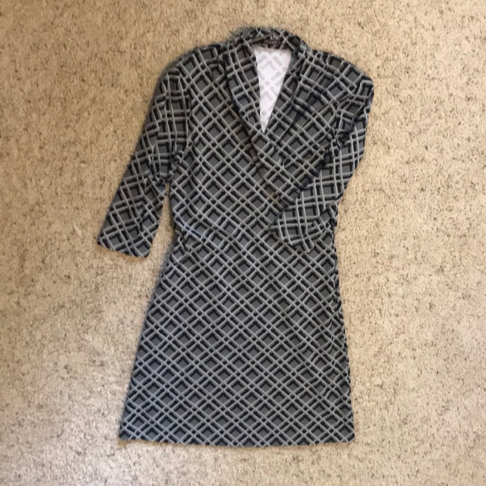 J McLaughlin wrap bodice Catalina cloth